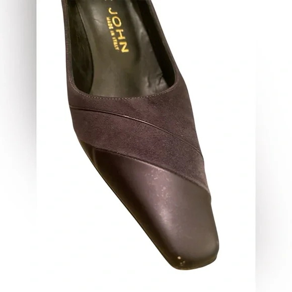 St.John suede pumps - Picture 7 of 7